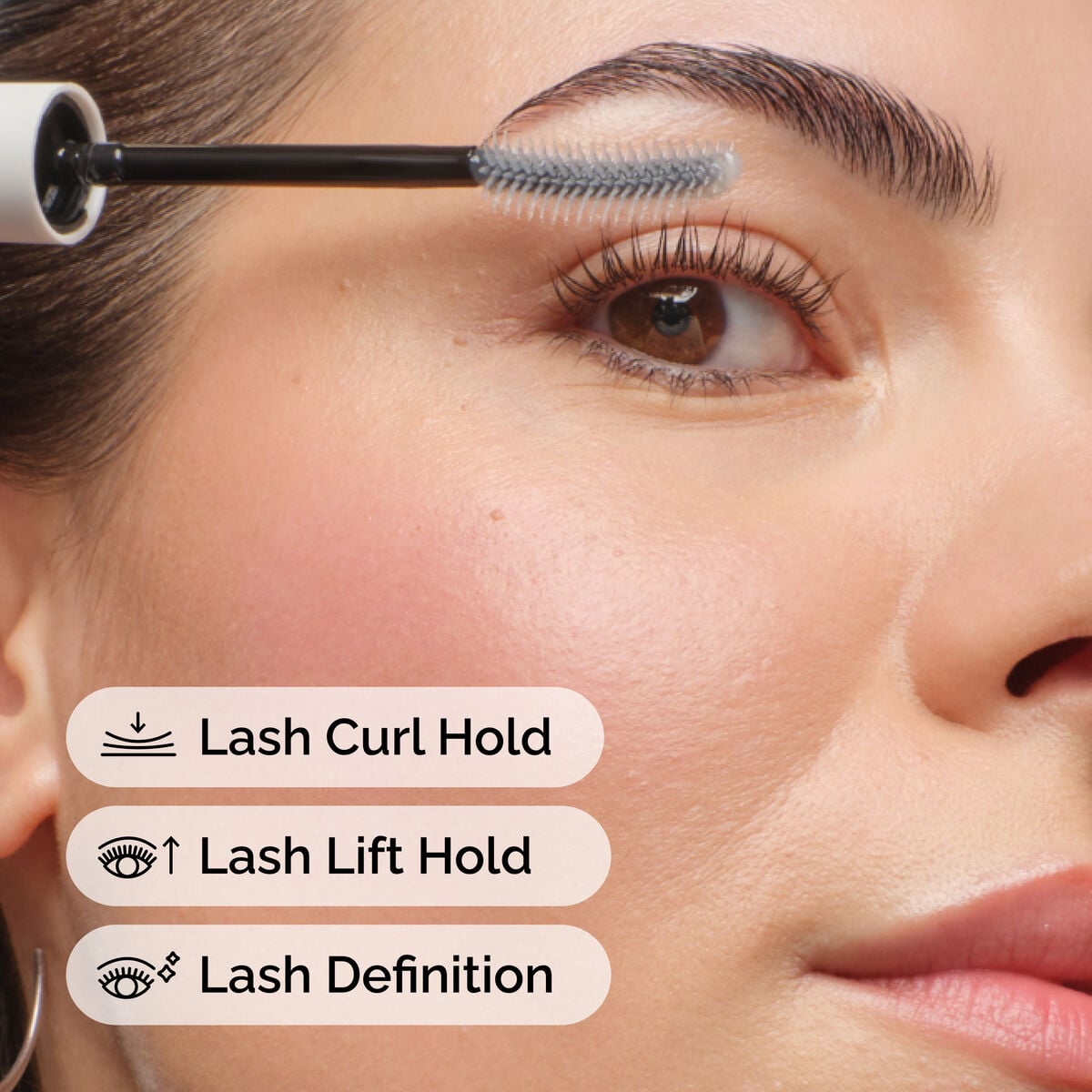 lash-curl-finisher-a0 ord-lash-curl-finisher-model-application-with-benefits.jpg